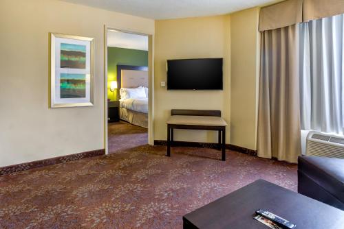 holiday inn indianapolis carmel by ihg