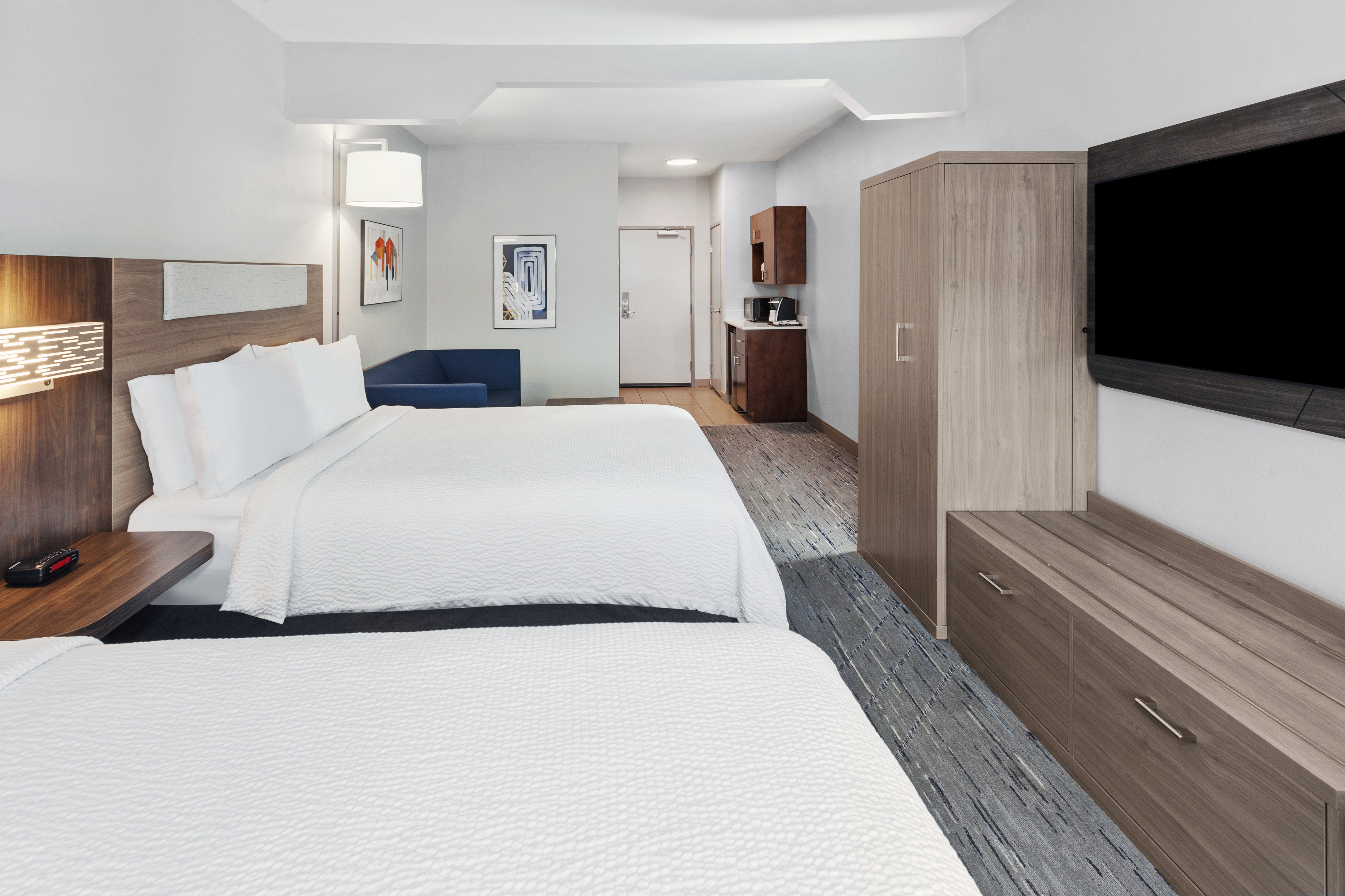 holiday inn express and suites carmel north westfield
