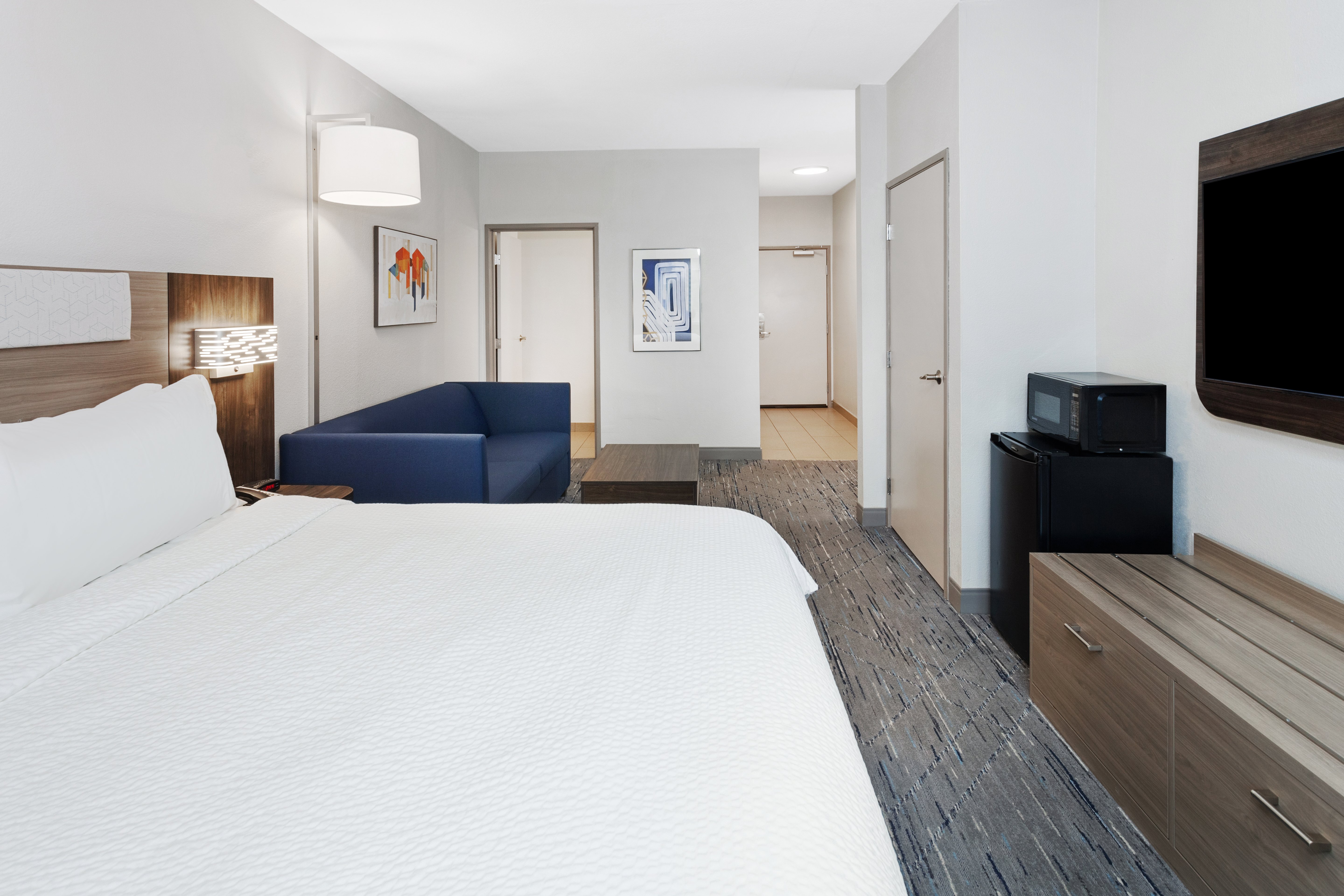 holiday inn express and suites carmel north westfield
