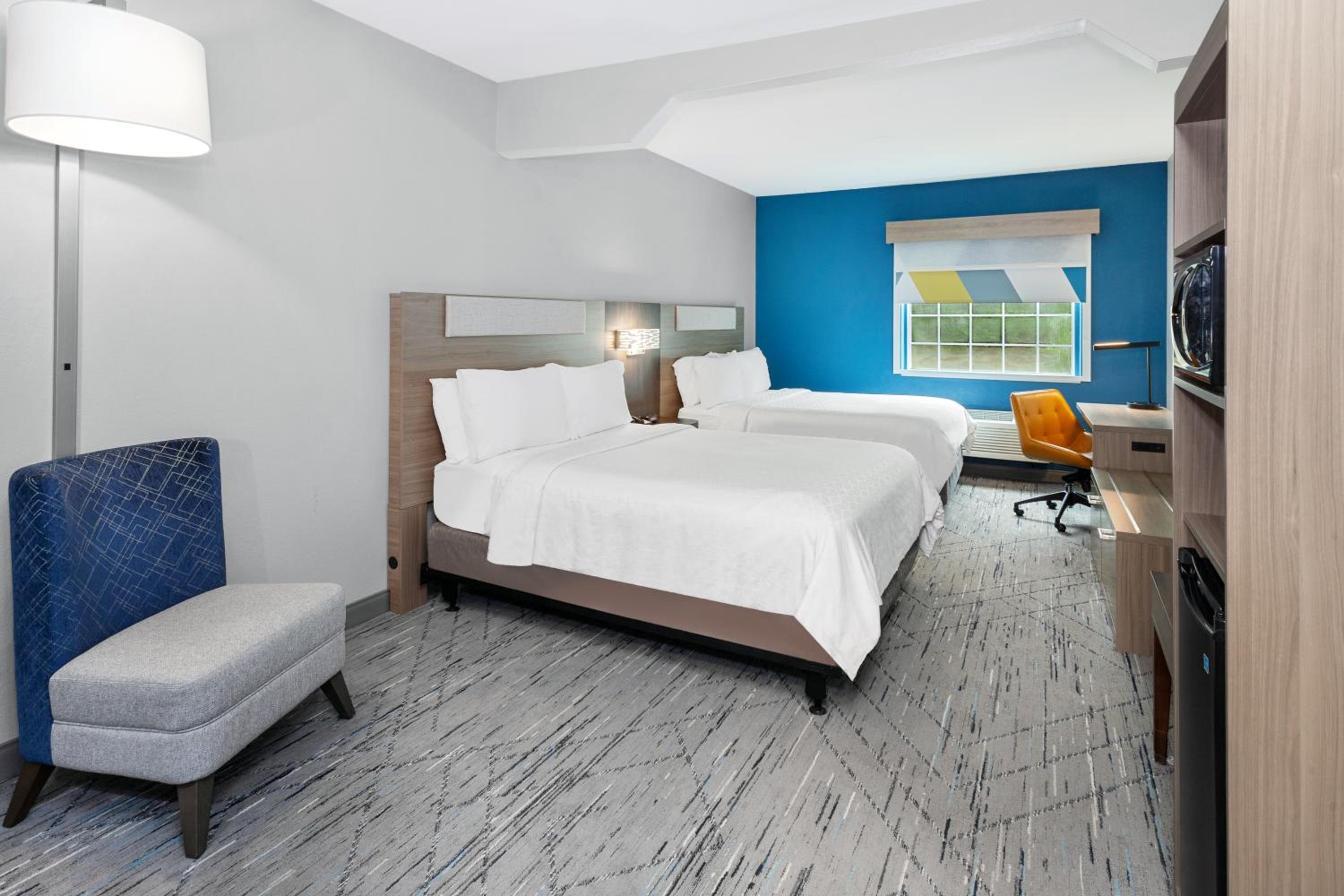 holiday inn express and suites carmel north westfield