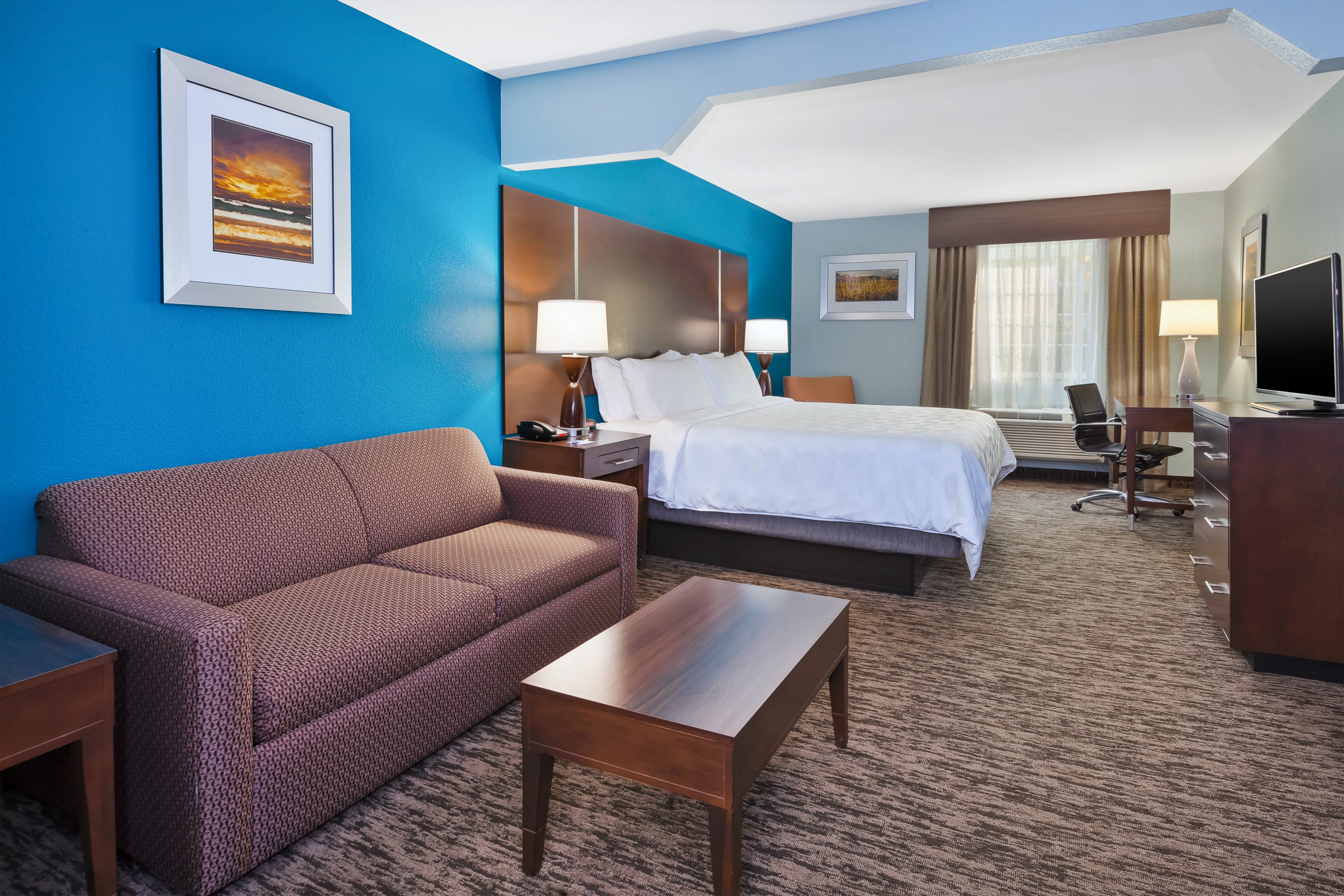 holiday inn express and suites carmel north westfield