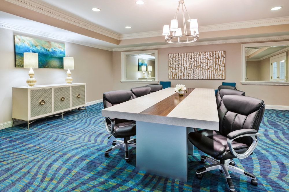 holiday inn express and suites carmel north westfield