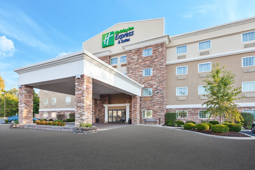 holiday inn express and suites carmel north westfield