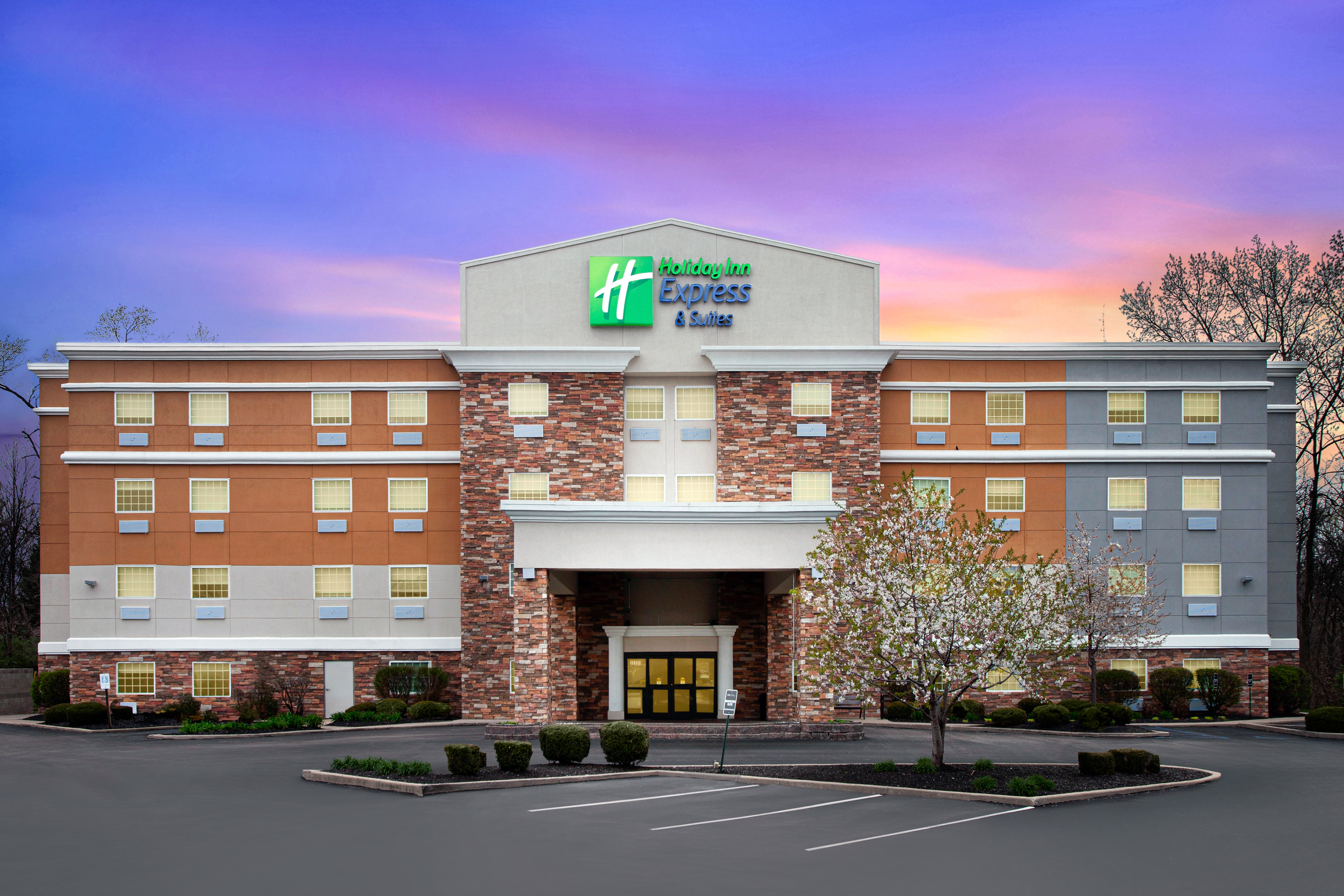 holiday inn express and suites carmel north westfield