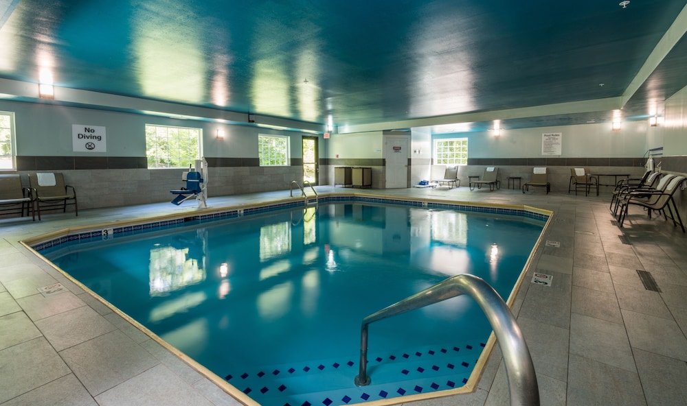holiday inn express and suites carmel north westfield