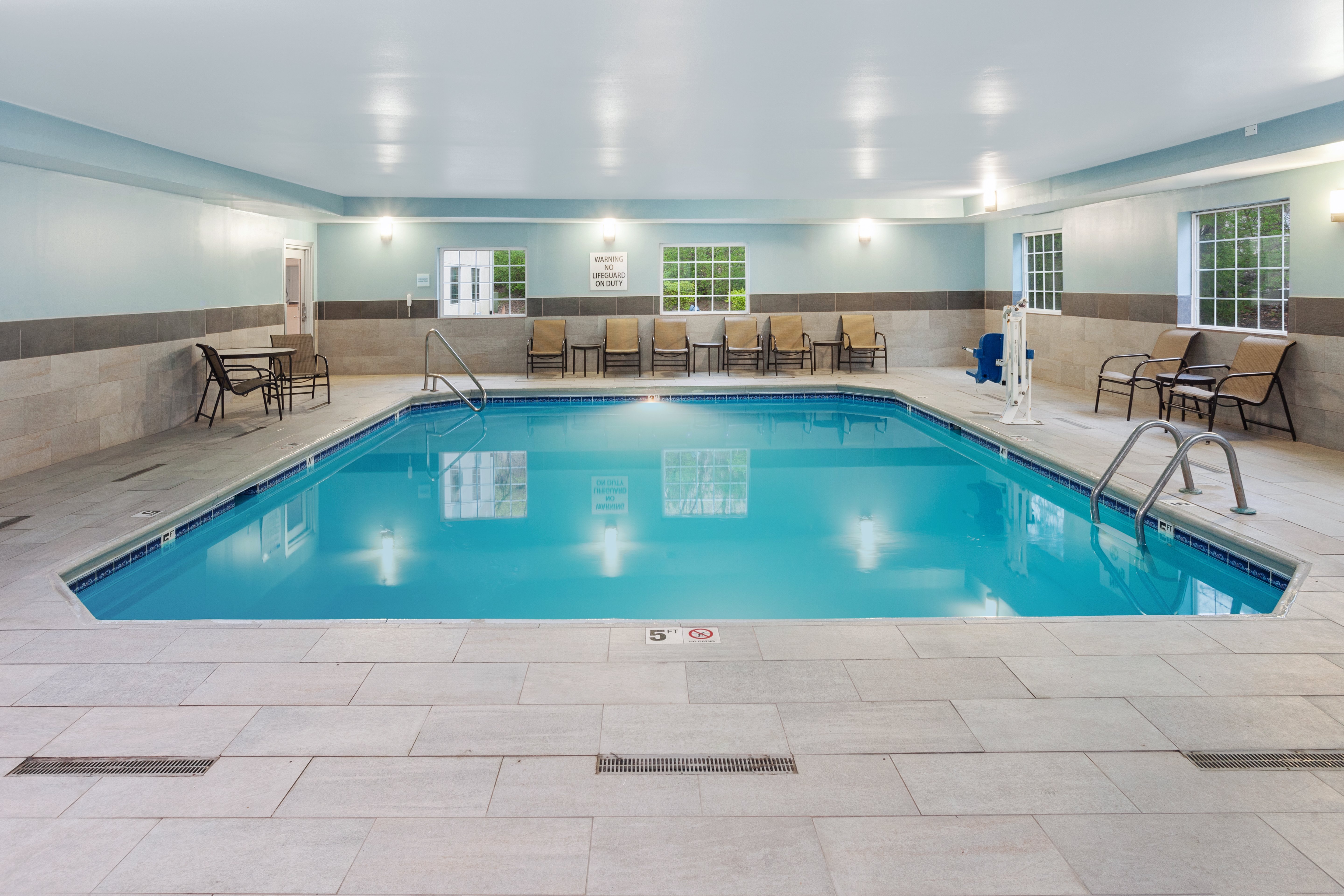 holiday inn express and suites carmel north westfield