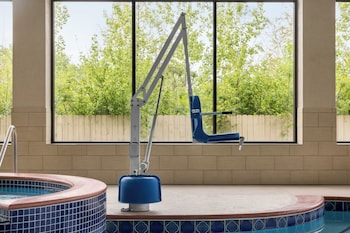 Holiday Inn Express Suite W-Airport Area,Marion>>Indianapolis,3 star