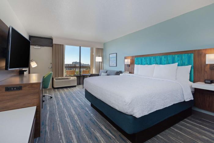 hampton inn cocoa beach cape canaveral