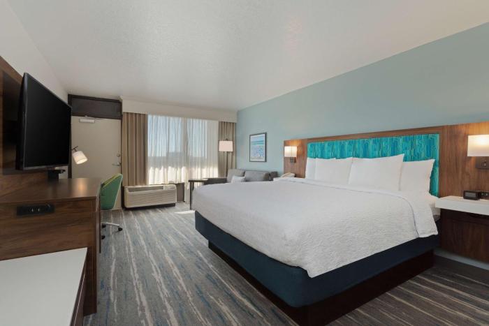 hampton inn cocoa beach cape canaveral