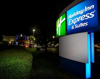 Holiday Inn Express Hotels & Suites Cocoa Beach By Ihg,Cape Canaveral>>Brevard County,3 star
