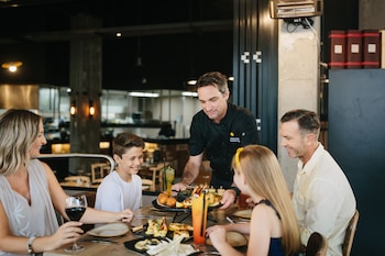 voco gold coast by ihg