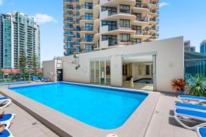 beachcomber surfers paradise