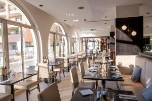 columbus hotel monte carlo curio collection by hilton