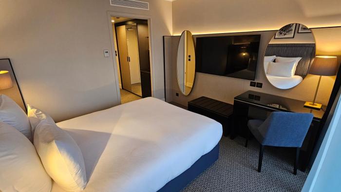 columbus hotel monte carlo curio collection by hilton