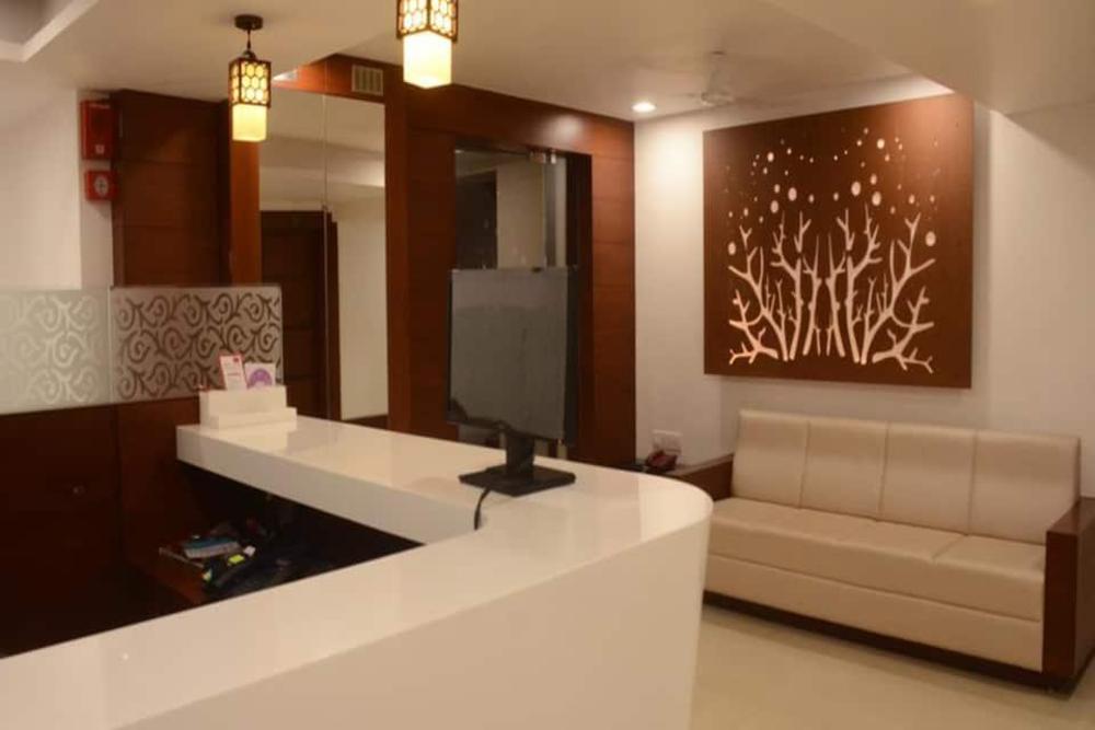 hotel ideal vadodara
