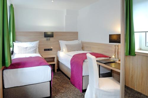 hotel allegro