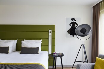 hotel indigo dusseldorf victoriaplatz by ihg
