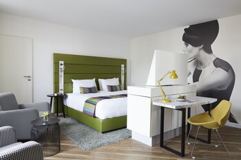 hotel indigo dusseldorf victoriaplatz by ihg