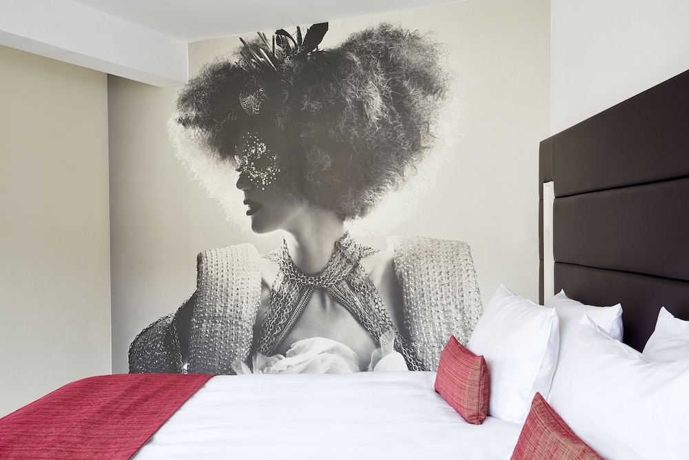 hotel indigo dusseldorf victoriaplatz by ihg