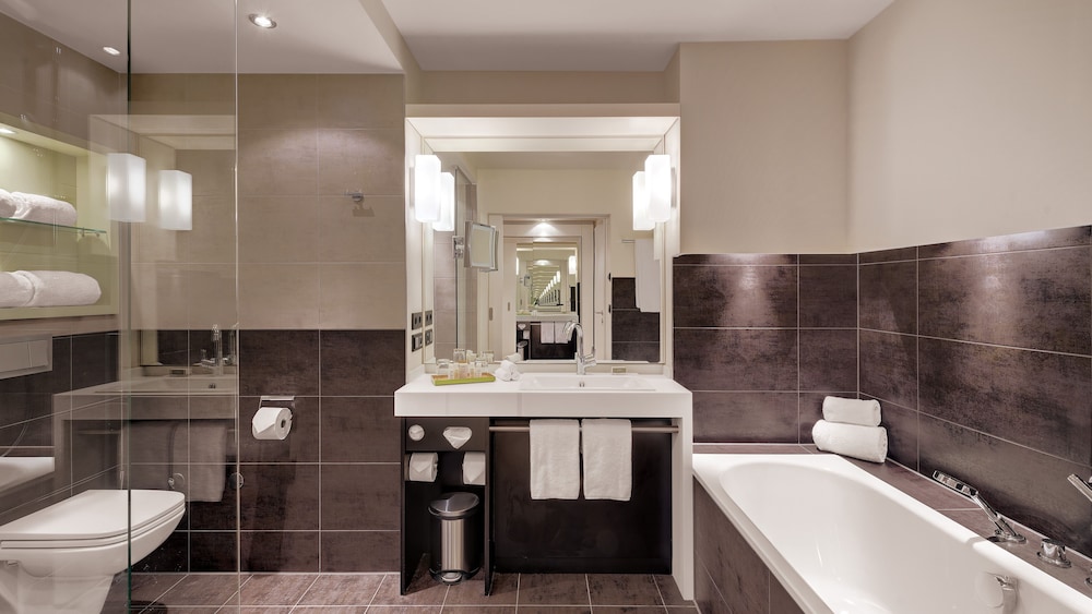 hotel indigo dusseldorf victoriaplatz by ihg