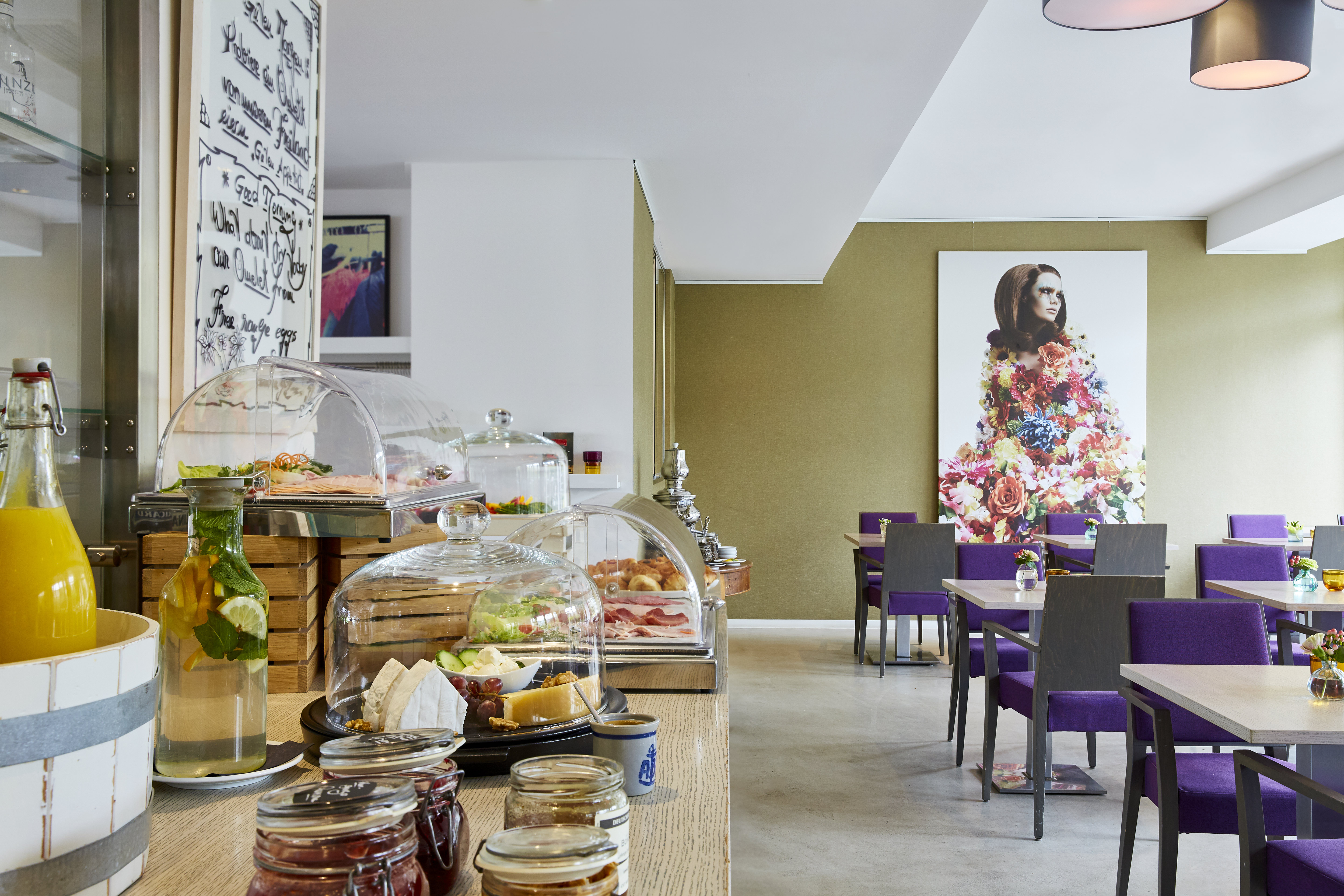 hotel indigo dusseldorf victoriaplatz by ihg