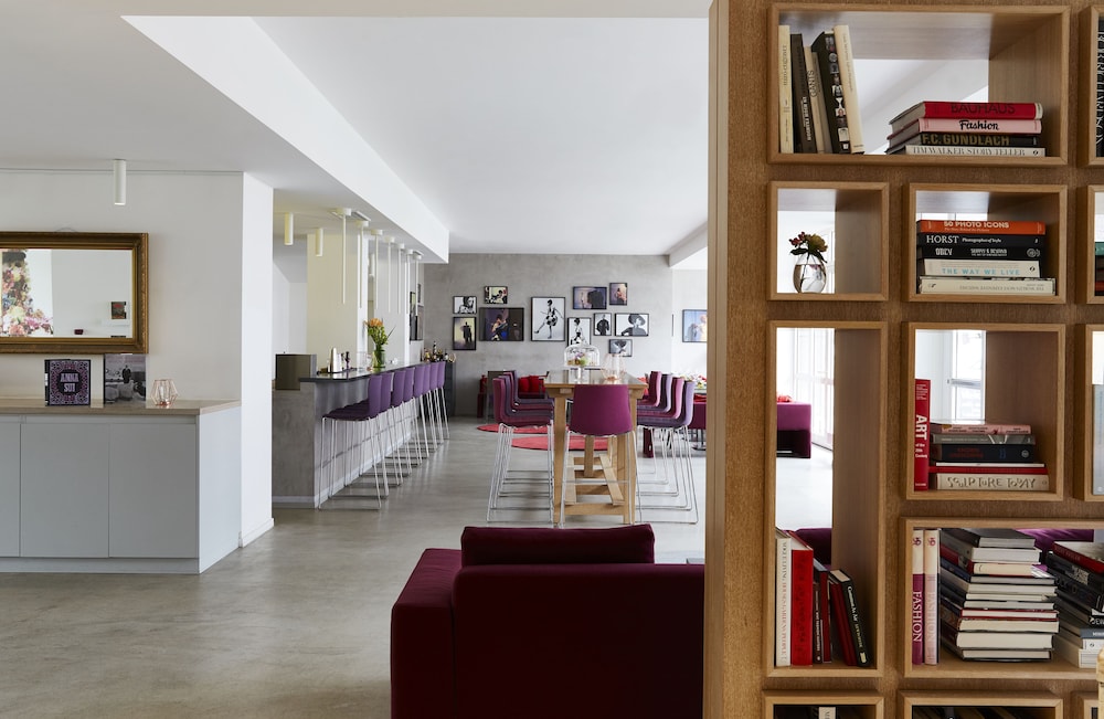 hotel indigo dusseldorf victoriaplatz by ihg