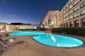 Holiday Inn Virginia Beach - Norfolk By Ihg,Norfolk - Virginia Beach>>Norfolk,3 star