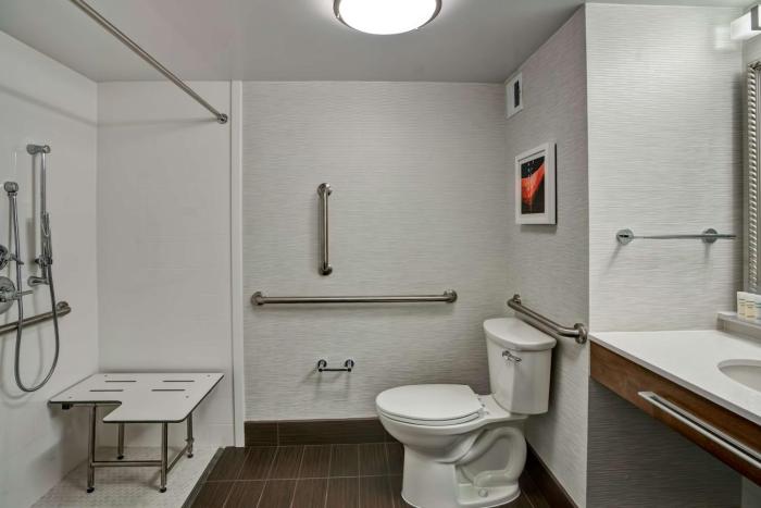 hampton inn norfolk naval base