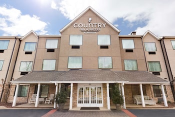country inn and suites by radisson asheville outlet mall