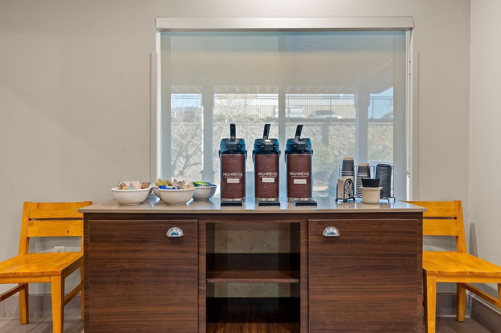 country inn and suites by radisson asheville outlet mall