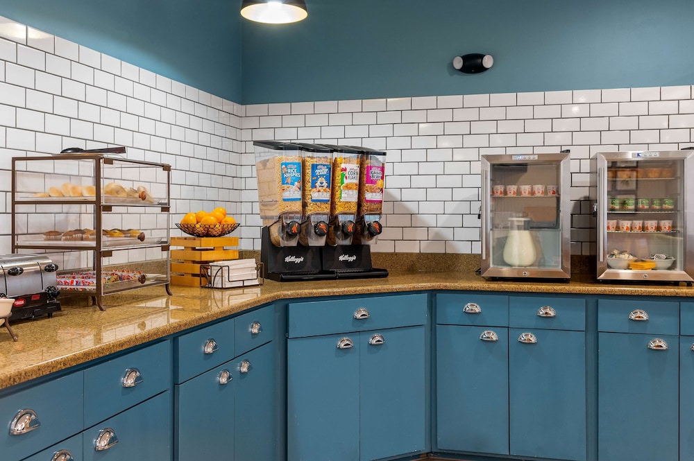 country inn and suites by radisson asheville outlet mall