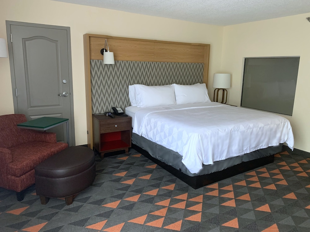 holiday inn asheville biltmore by ihg