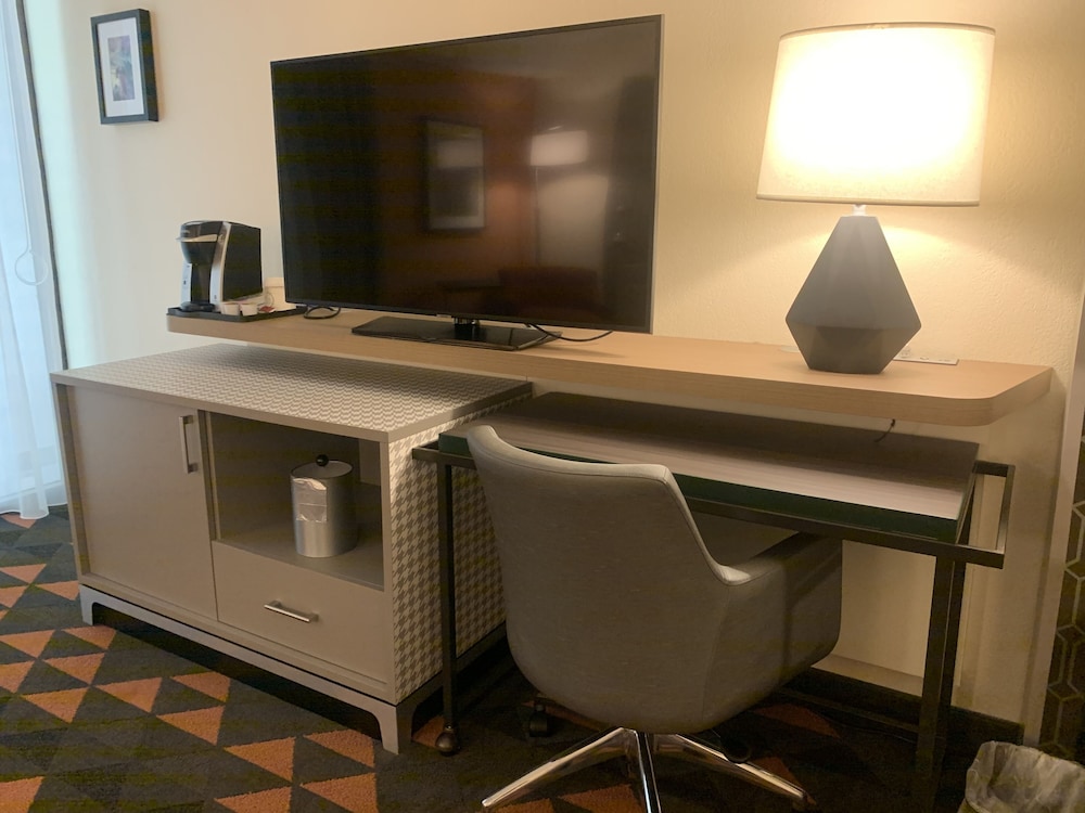 holiday inn asheville biltmore by ihg