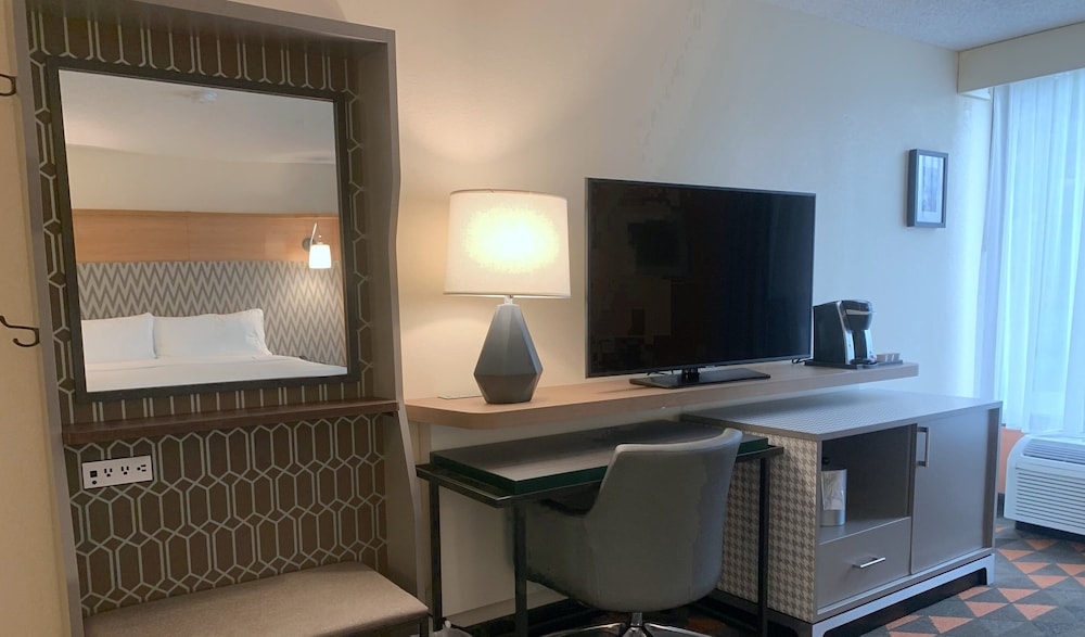 holiday inn asheville biltmore by ihg