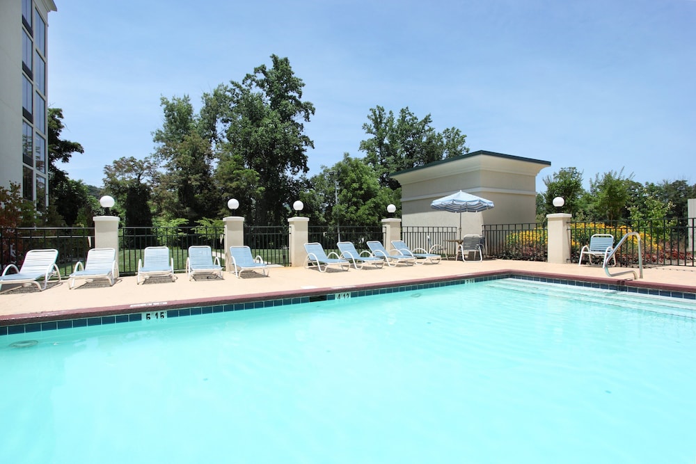 holiday inn asheville biltmore by ihg