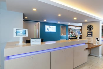 Holiday Inn Express Birmingham - Oldbury By Ihg,Near Oak House,3 star