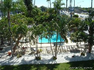 lantern inn and suites