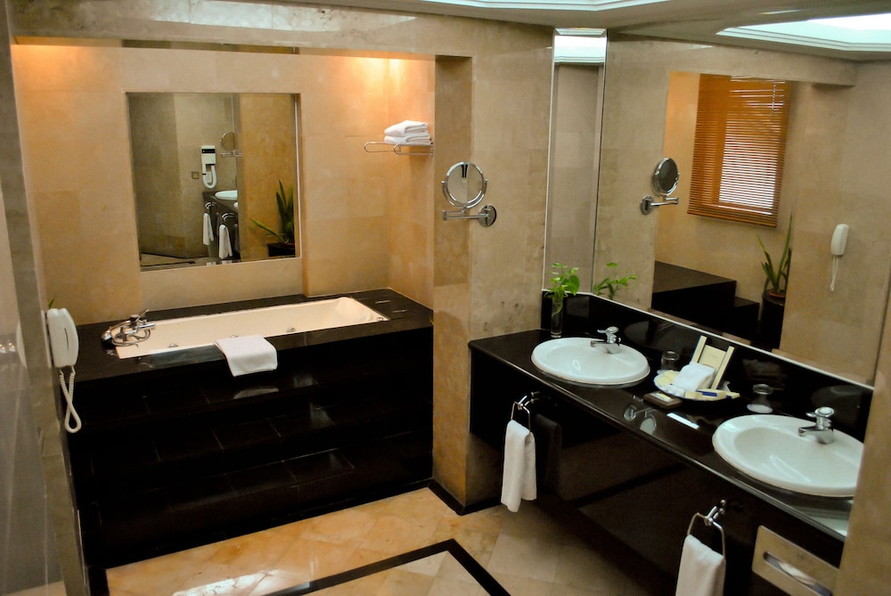 le grandeur palm resort johor