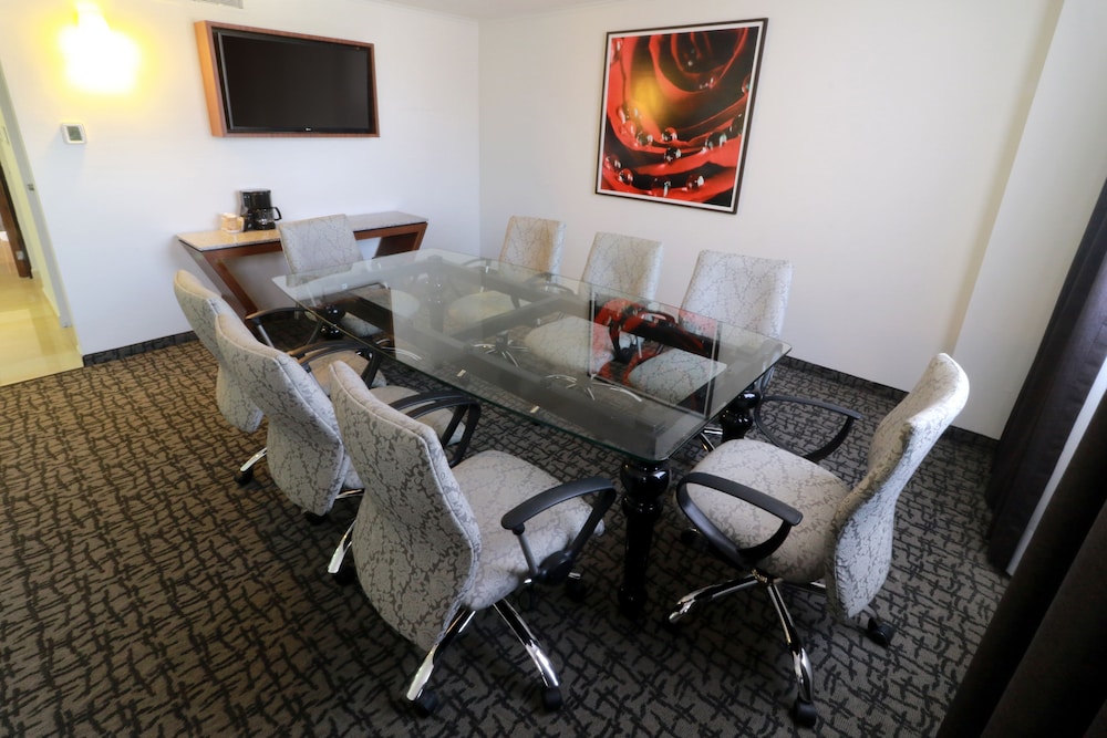 holiday inn ciudad de mexico trade center by ihg