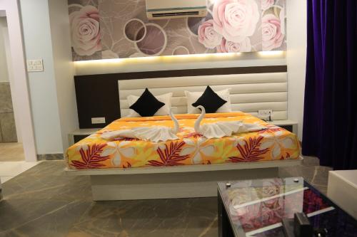 Hotel Raj Palace,India>>Shivpuri,3 star