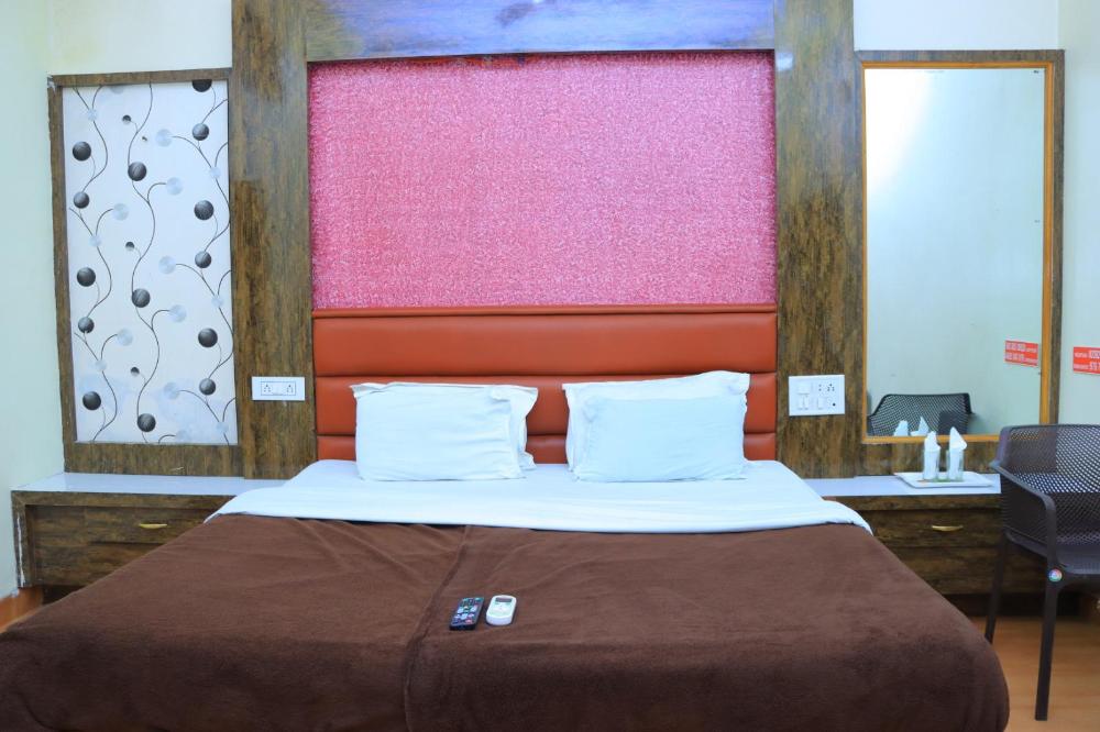 mayura lodge residency