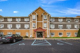 americas best value inn and suites three rivers