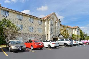 americas best value inn and suites three rivers