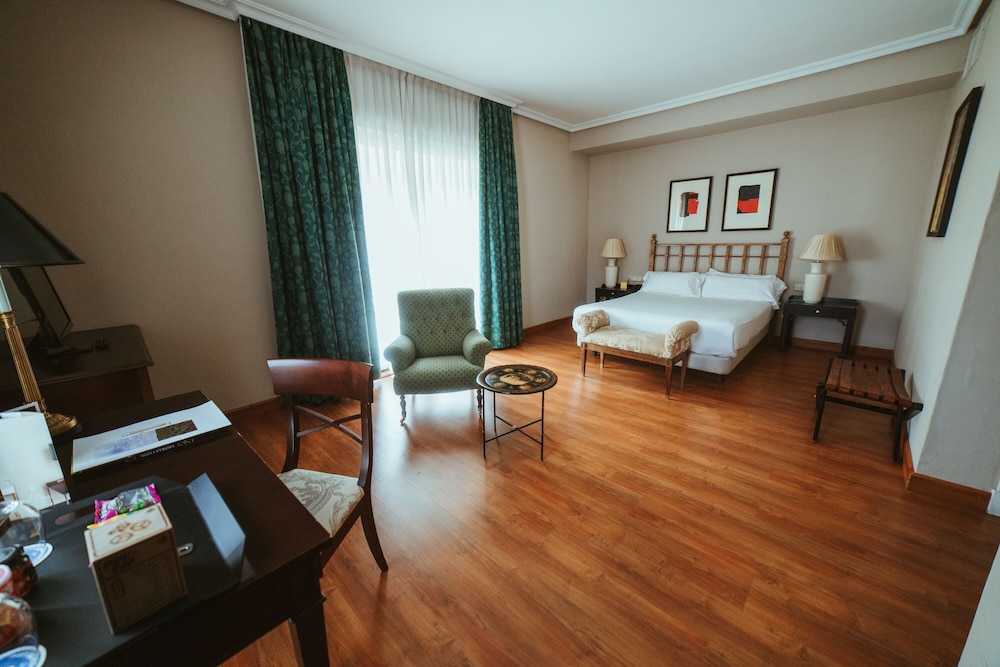 barcelo leon conde luna