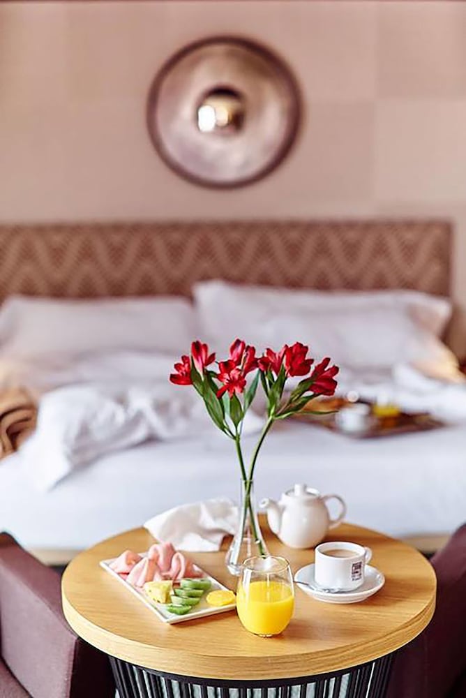 barcelo leon conde luna