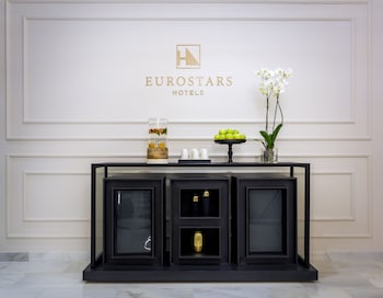eurostars puerta real hotel