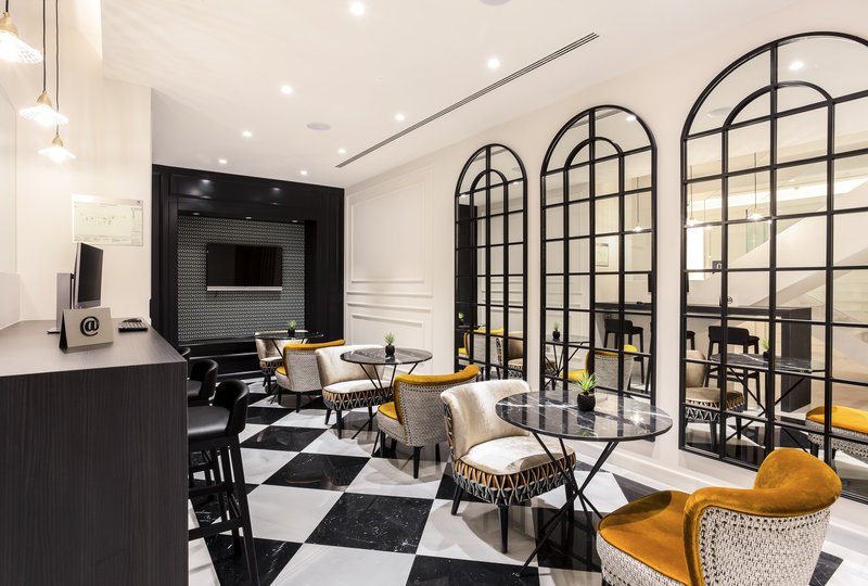 eurostars puerta real hotel