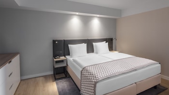 holiday inn munich city centre by ihg