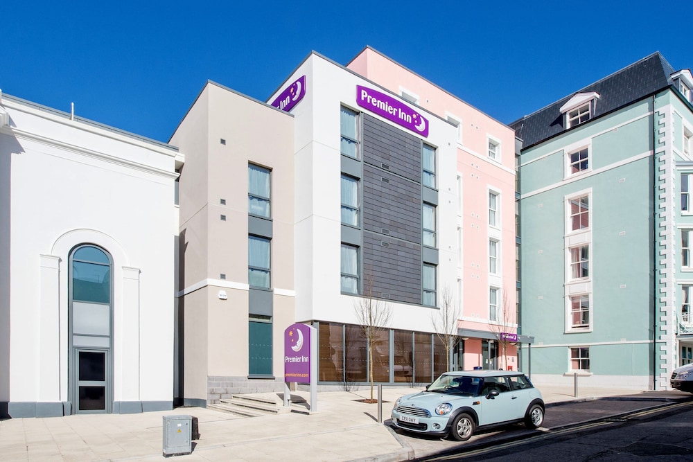 premier inn tenby town centre