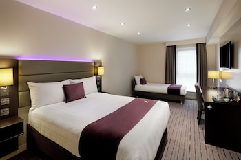 premier inn tenby town centre